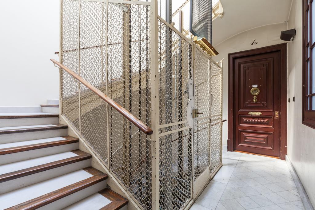 Gaudi Residence バルセロナ エクステリア 写真